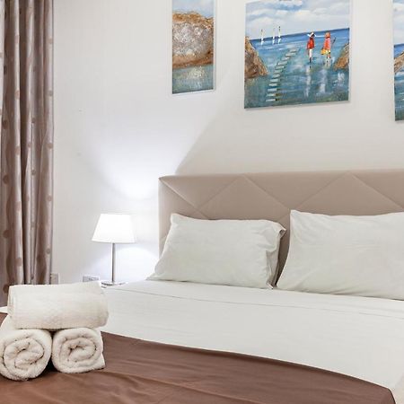 Designer Home With Comfy Sofa In Central Valletta By 360 Estates Bagian luar foto